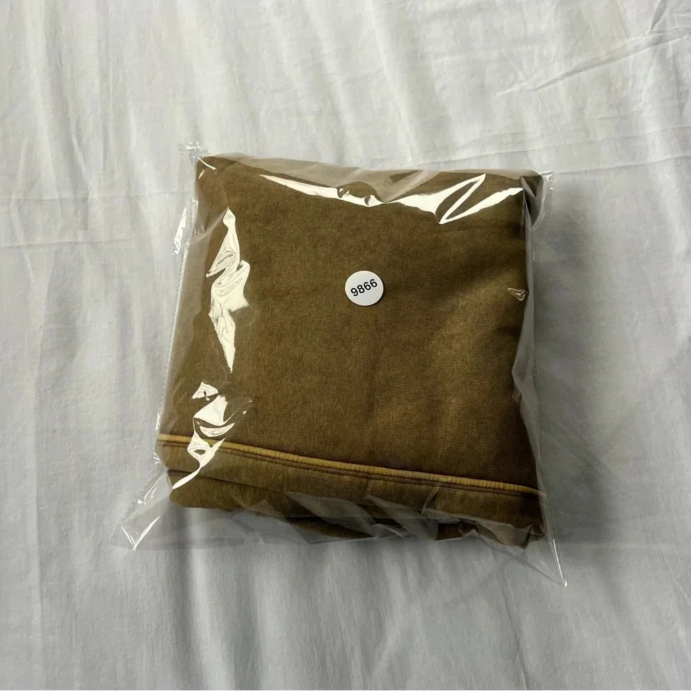 New! Alphalete Essential Oversized Jogger Brown 9866